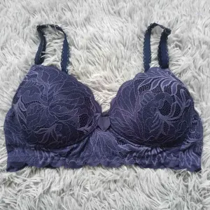 কোডঃ BR88; Bra (Size: 34D)