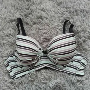 কোডঃ BR96; Bra (Size: 34A)