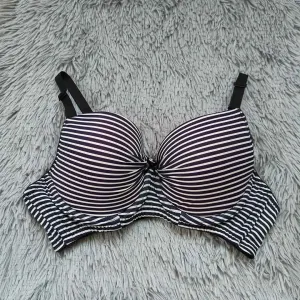 কোডঃ BR23; Bra (Size: 36A)