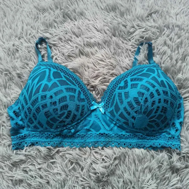 কোডঃ BR83; Bra (Size: 36D)