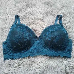 কোডঃ BR85; Bra (Size: 36B)