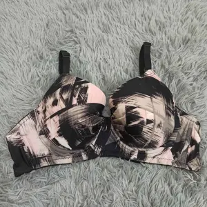 কোডঃ BR134; Bra (Size: 36D)