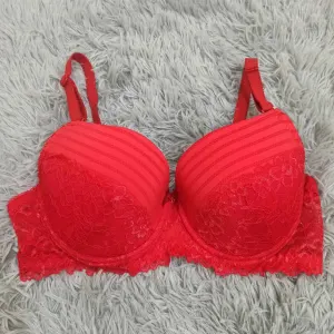 কোডঃ BR146; Bra (Size: 36E)