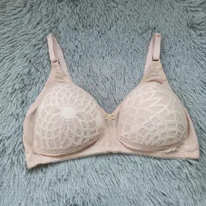 কোডঃ BR28; Bra (Size: 38B)