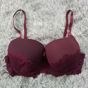 কোডঃ BR56; Bra (Size: 38D)