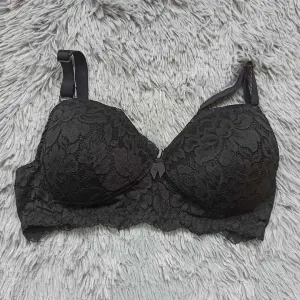 কোডঃ BR49; Bra (Size: 38C)