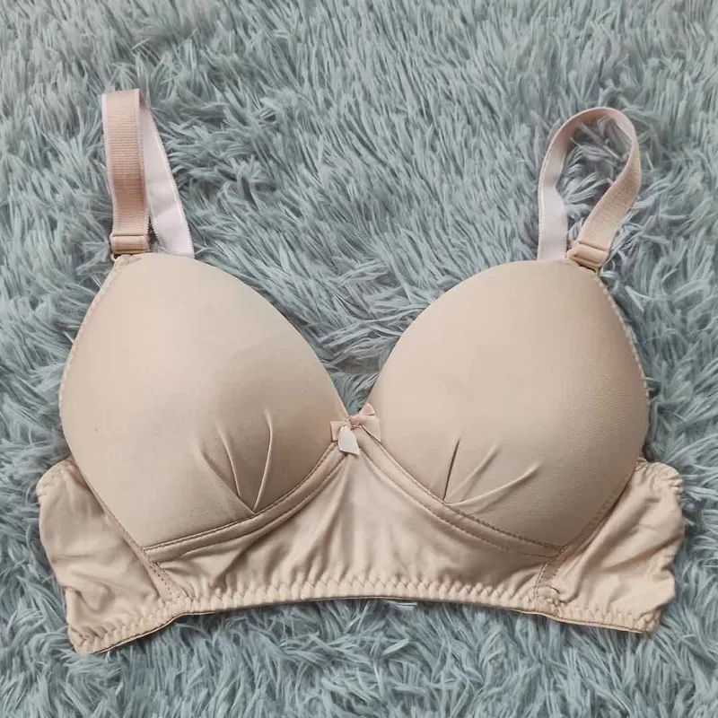 কোডঃ BR61; Bra (Size: 38D)