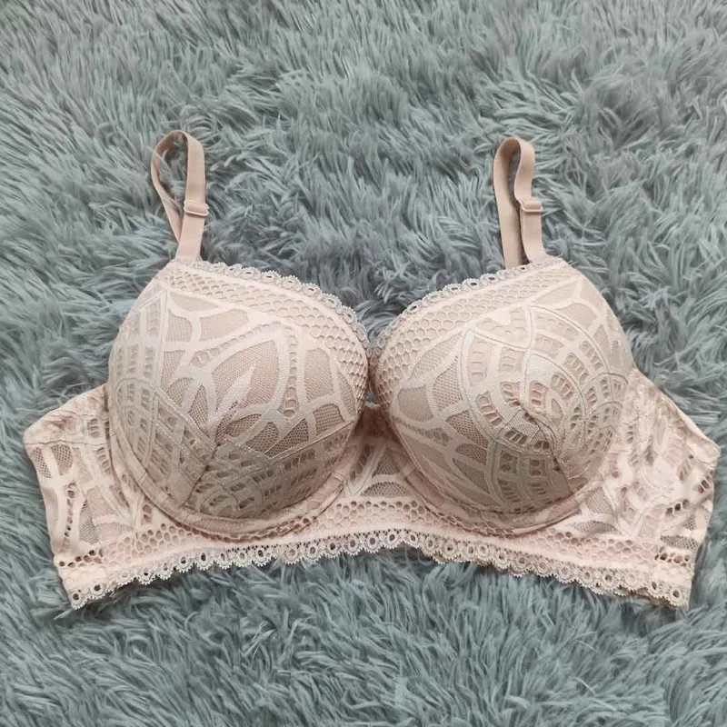 কোডঃ BR105; Bra (Size: 38F)