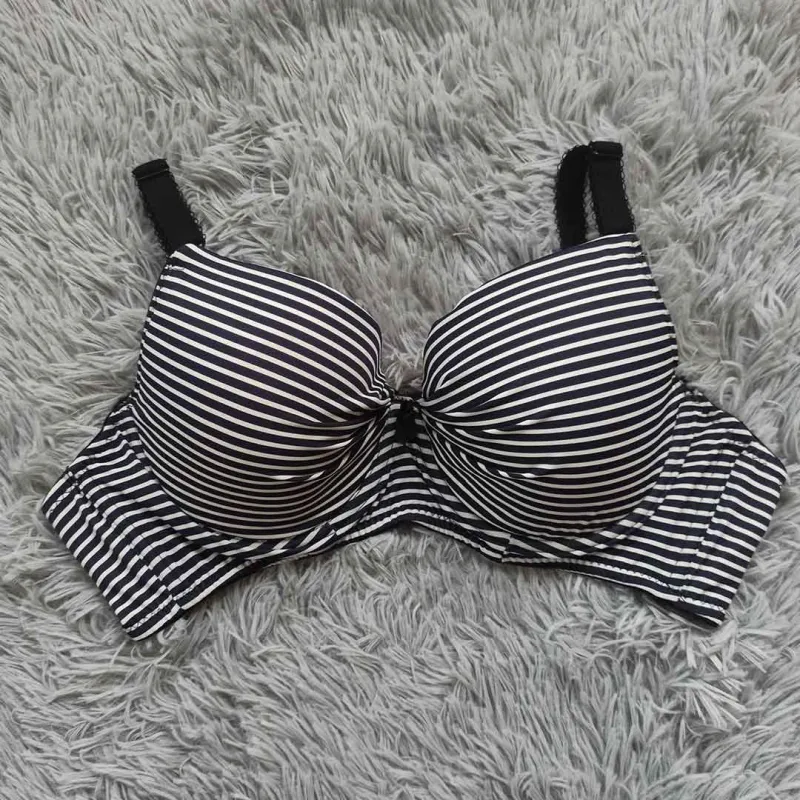 কোডঃ BR104; Bra (Size: 38C)
