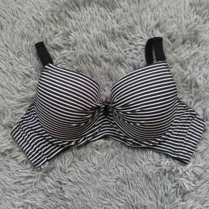 কোডঃ BR104; Bra (Size: 38C)