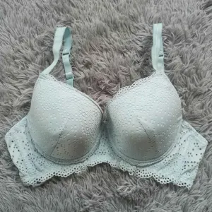 কোডঃ BR107; Bra (Size: 38E)