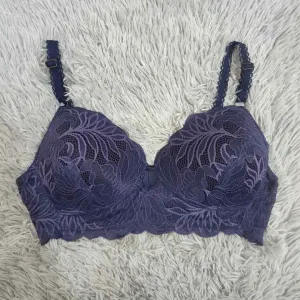 কোডঃ BR165; Bra (Size: 36C)