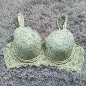 কোডঃ BR114; Bra (Size: 38D)