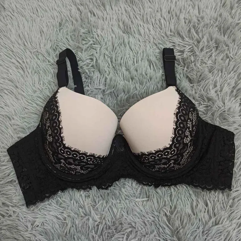 কোডঃ BR123; Bra (Size: 38D)