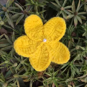 কোডঃ PFC38; Handmade Crochet Yellow Petal Flower Hair Clip (1 Piece) 🌼✨